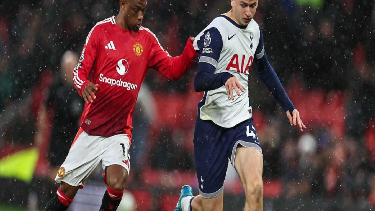 UEFA Avrupa Ligi’nde Tottenham üçüncü, Manchester United ikinci şampiyonluğun peşinde