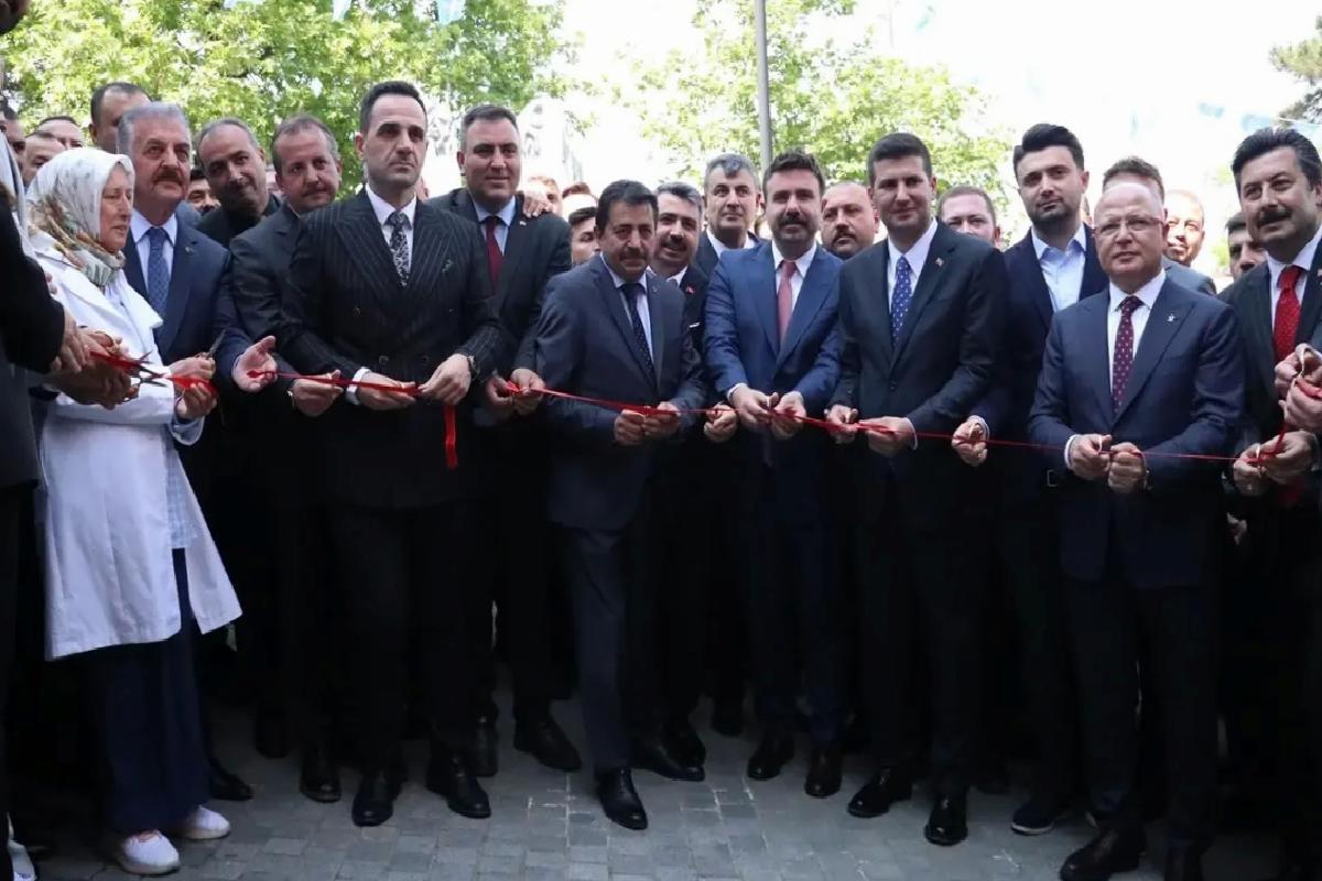 Ülkü Ocakları’nın Yeni Binaya Kavuştu