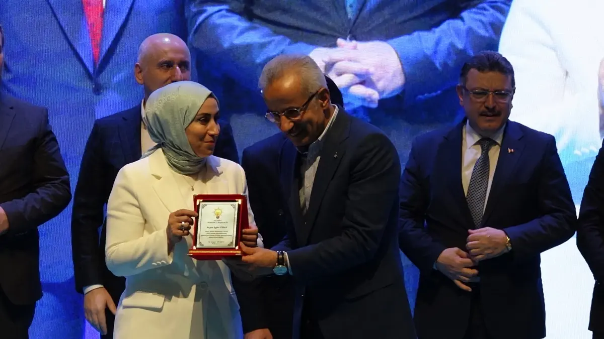 Uraloğlu: Hizmetlerimiz Oy Terazisine Koyulmalıydı