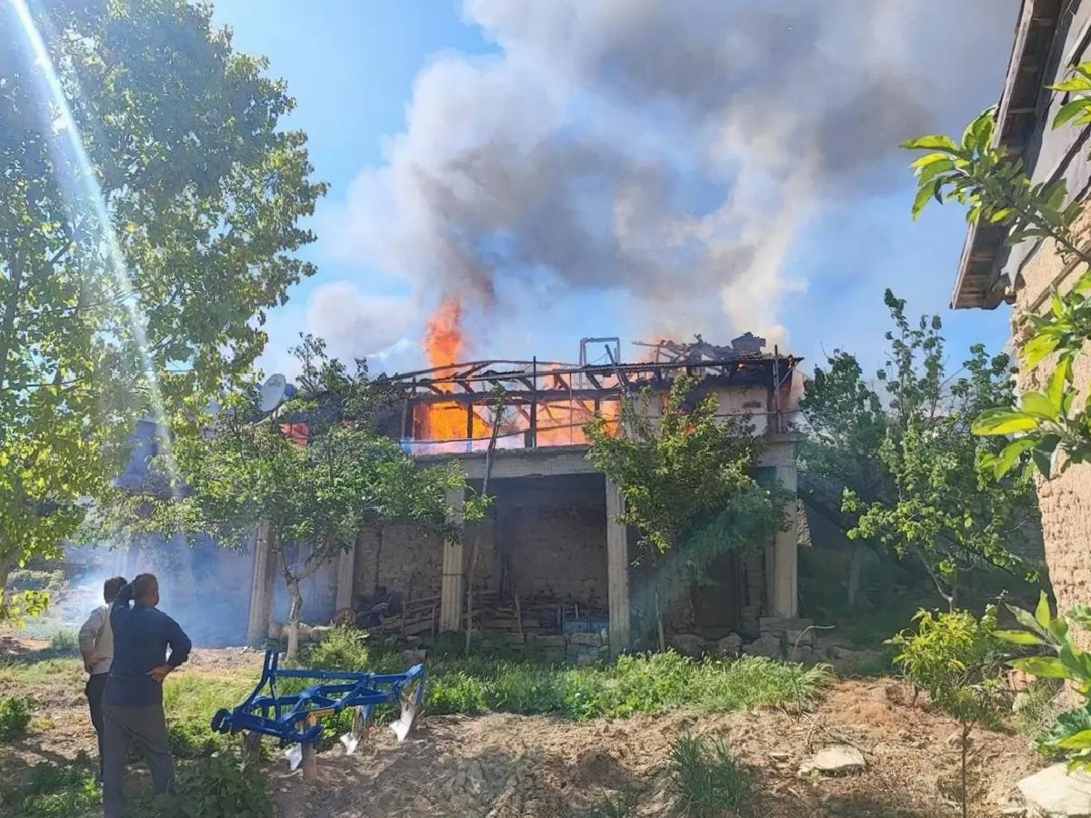Uşak’ta Yangın: 1 Kişi Hayatını Kaybetti