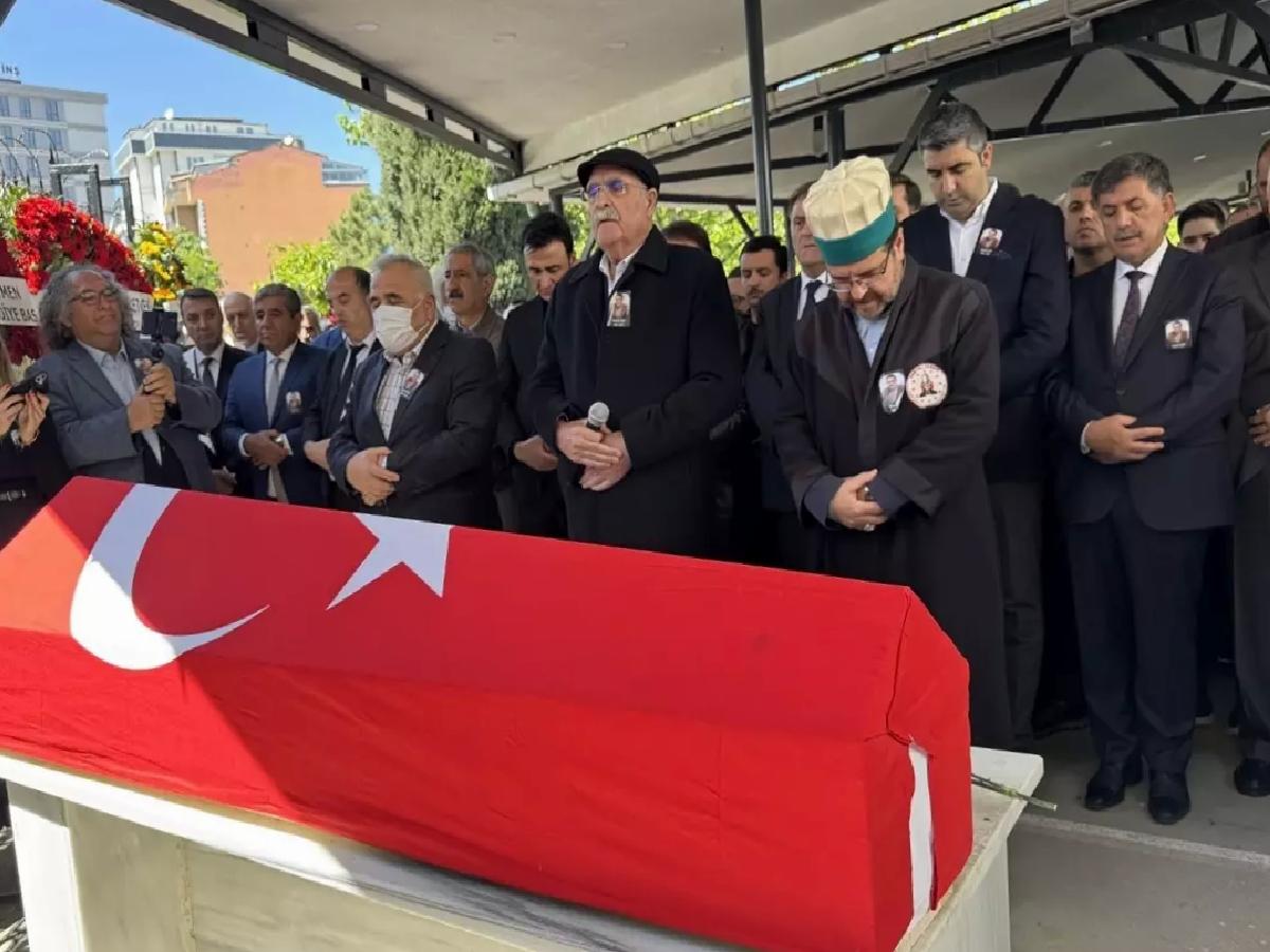 Usta Sanatçı Yavuz Top’a Veda