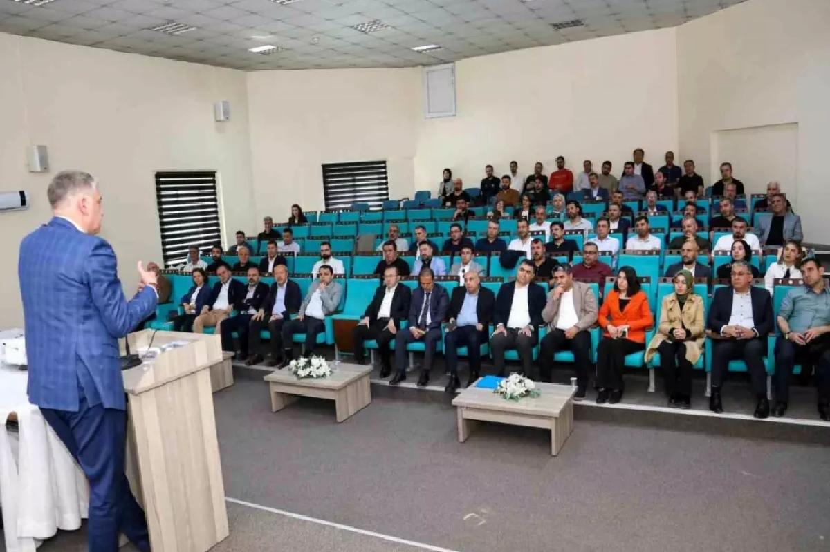 Van Büyükşehir Belediyesi’nden Yalın Dönüşüm Projesi Eğitimi