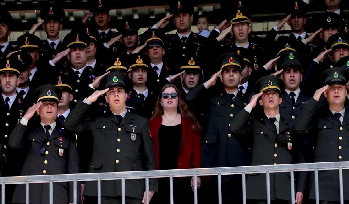 Van ve çevre illerde 19 Mayıs Atatürk’ü Anma, Gençlik ve Spor Bayramı kutlandı