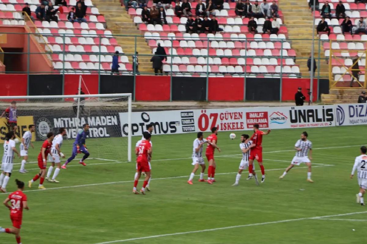 Vanspor ve Aksarayspor Berabere Kaldı