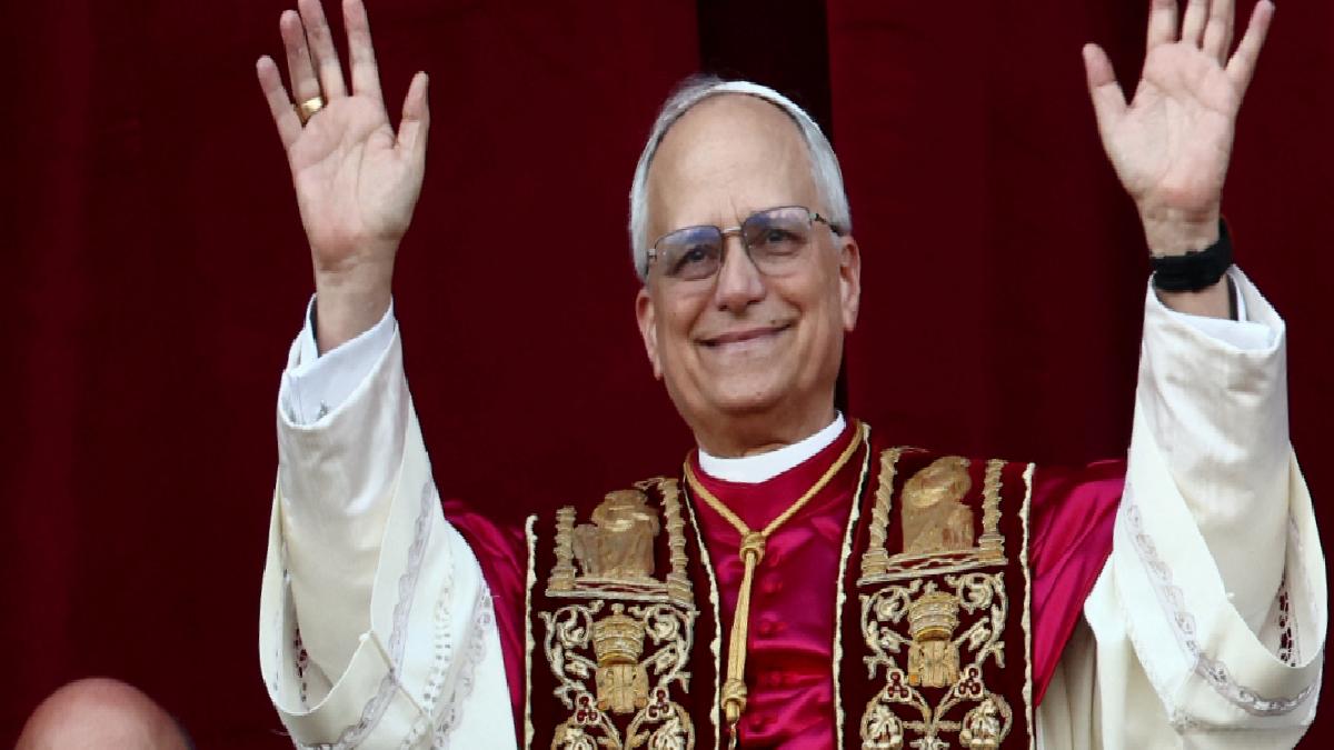 Vatikan, Katolik dünyasının yeni Papa’sını açıkladı: ABD’li Kardinal Francis Prevost