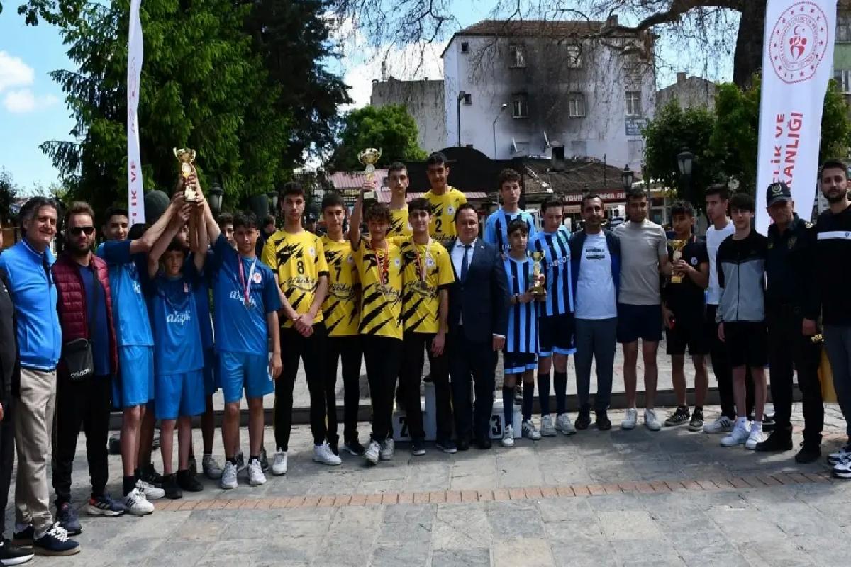 Vezirköprü’de Kros Yarışları Coşkuyla Kutlandı