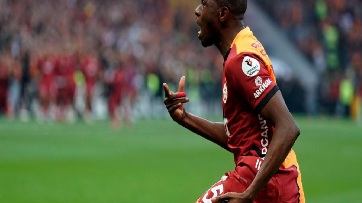 Victor Osimhen bu sezon 36. golünü kaydetti
