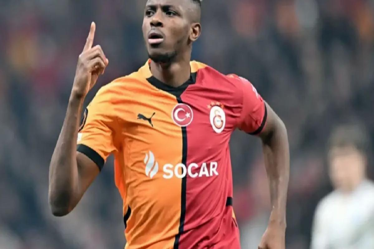 Victor Osimhen, Galatasaray Taraftarları ile Eğleniyor ve Sivasspor Maçını Paylaşıyor
