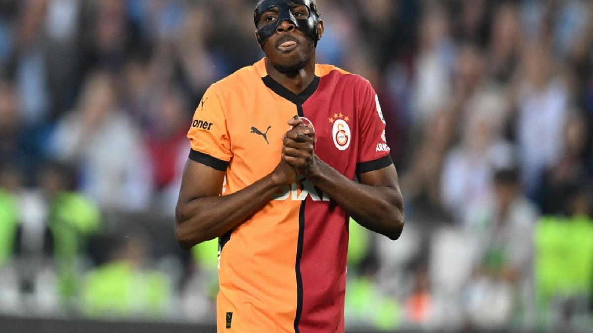 Victor Osimhen’den şampiyonluk mesajı: Dans ayakkabılarınızı giyin