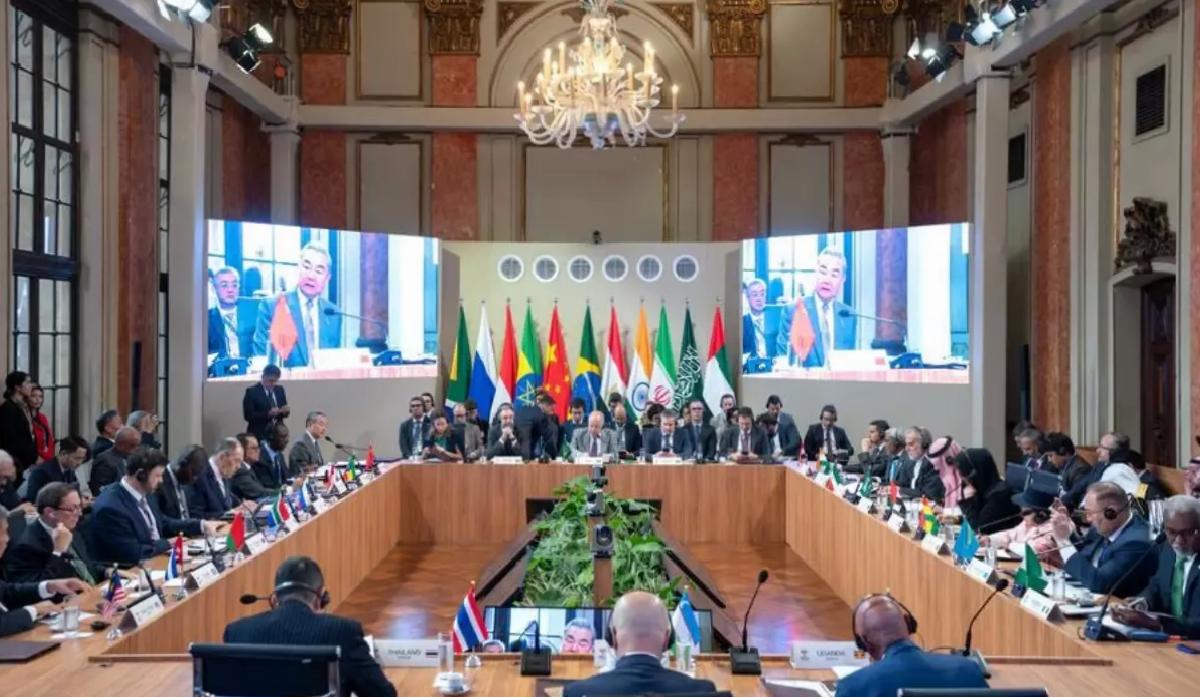 Wang Yi Brezilya’da BRICS Temasları Sürdürüyor