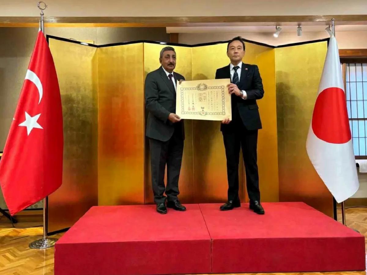 Yalçın Mumcu’ya Japon Nişanı