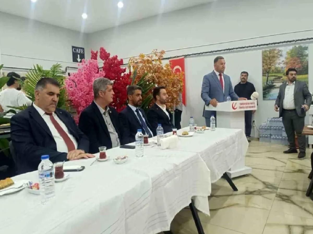 Yeniden Refah Partisi Türkoğlu İlçe Başkanlığı Yönetimi İstifa Etti