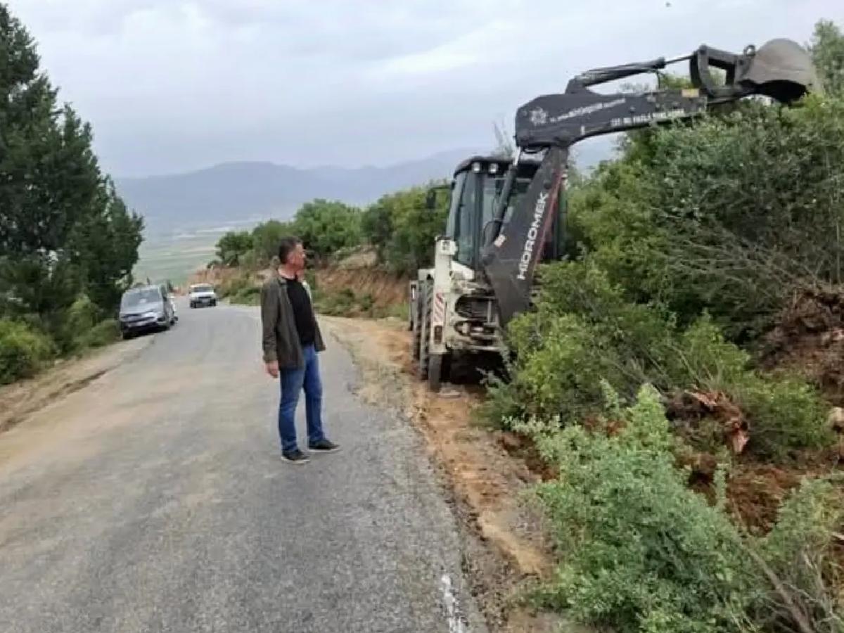Yenipazar’da Yol Genişletme Çalışmaları Hızla Devam Ediyor