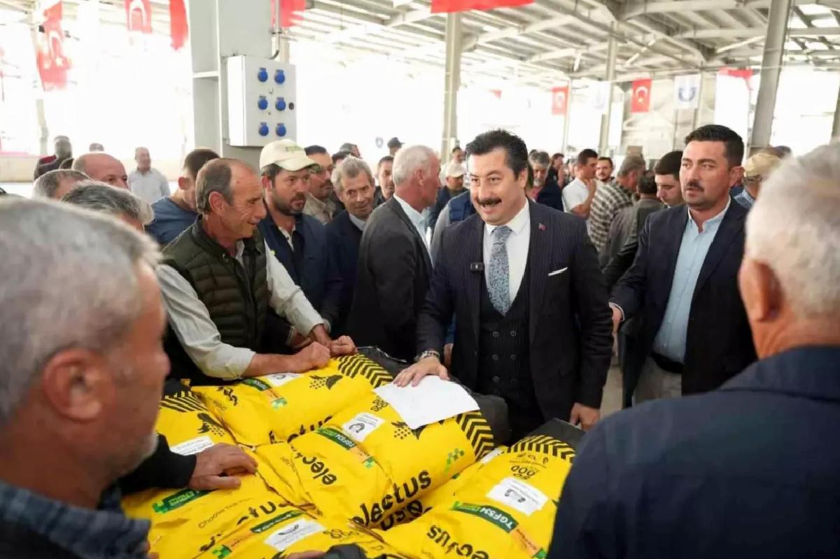 Yenişehir’den Çiftçilere Tarihi Tohum Desteği