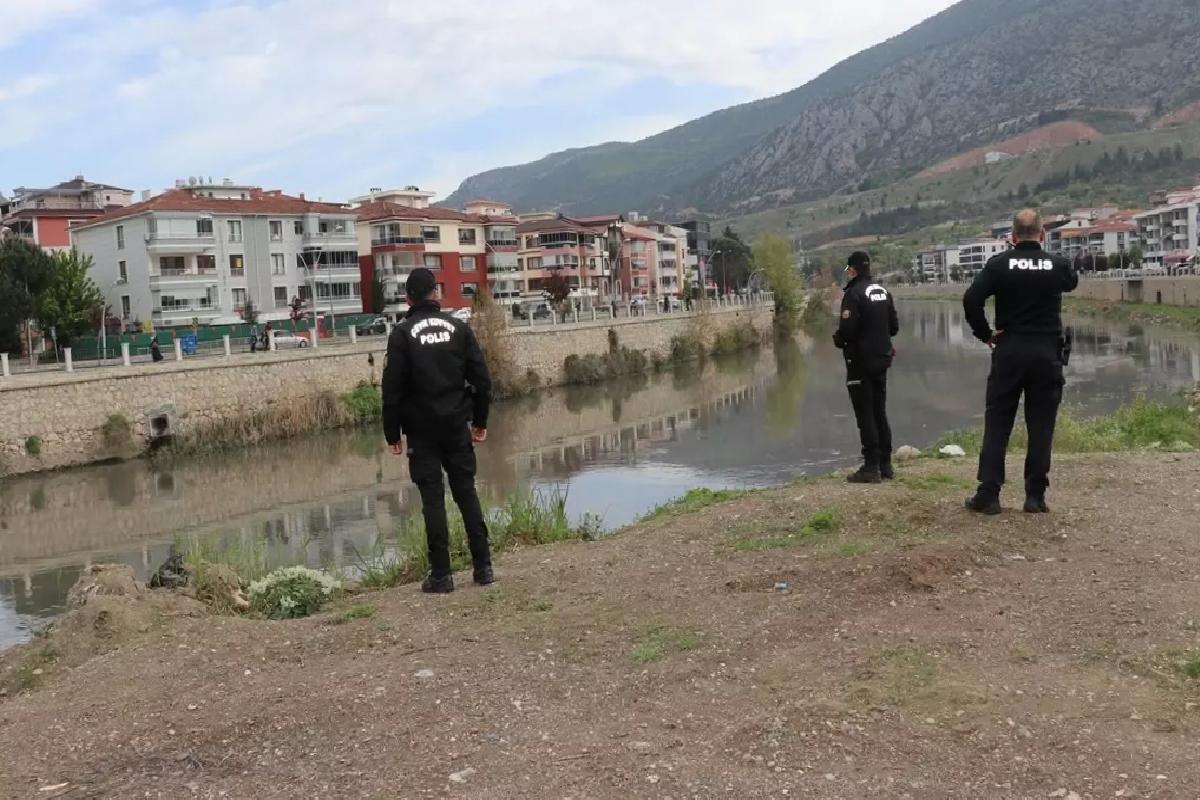 Yeşilırmak’ta Balık Ölümleri Yaşandı