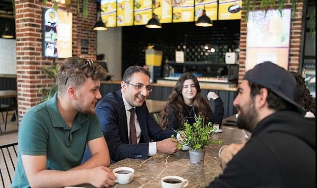 Yiğit’ten öğrencilere yardımcı kaynak desteği