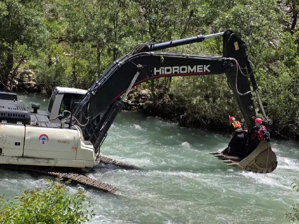 Yüksekova’da Kaybolan Genç İçin Arama Devam Ediyor