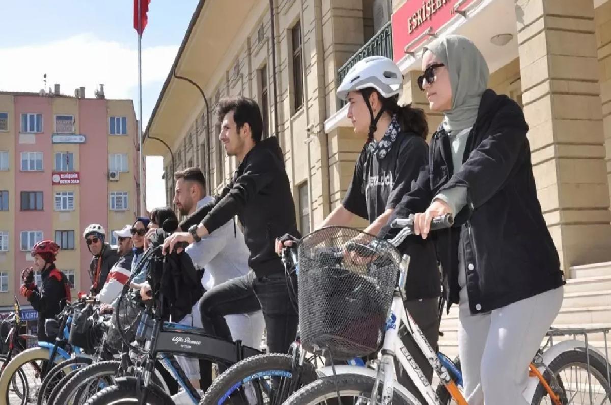 Yunus Emre Hoşgörü Bisiklet Turu Düzenlendi