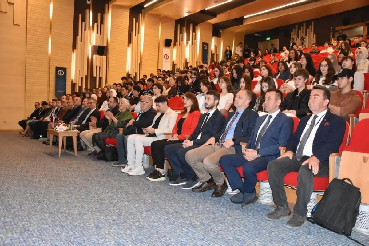 Yunus Emre Konferansı Eskişehir’de