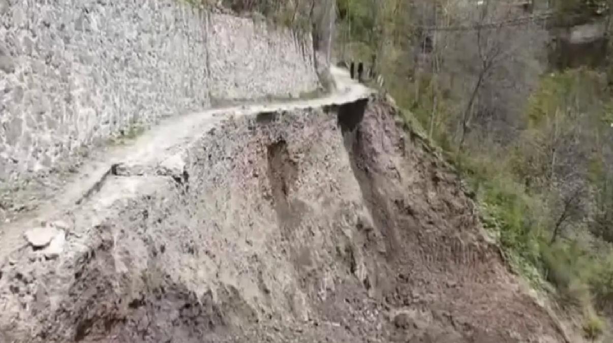 Yusufeli’nde Heyelan: Çalışanlar Son Anda Kurtuldu