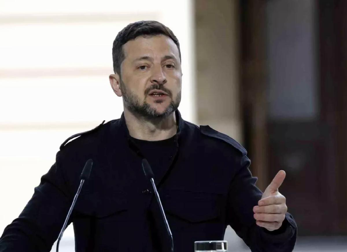 Zelenskiy: “Perşembe günü Putin’i Türkiye’de bekliyor olacağım”