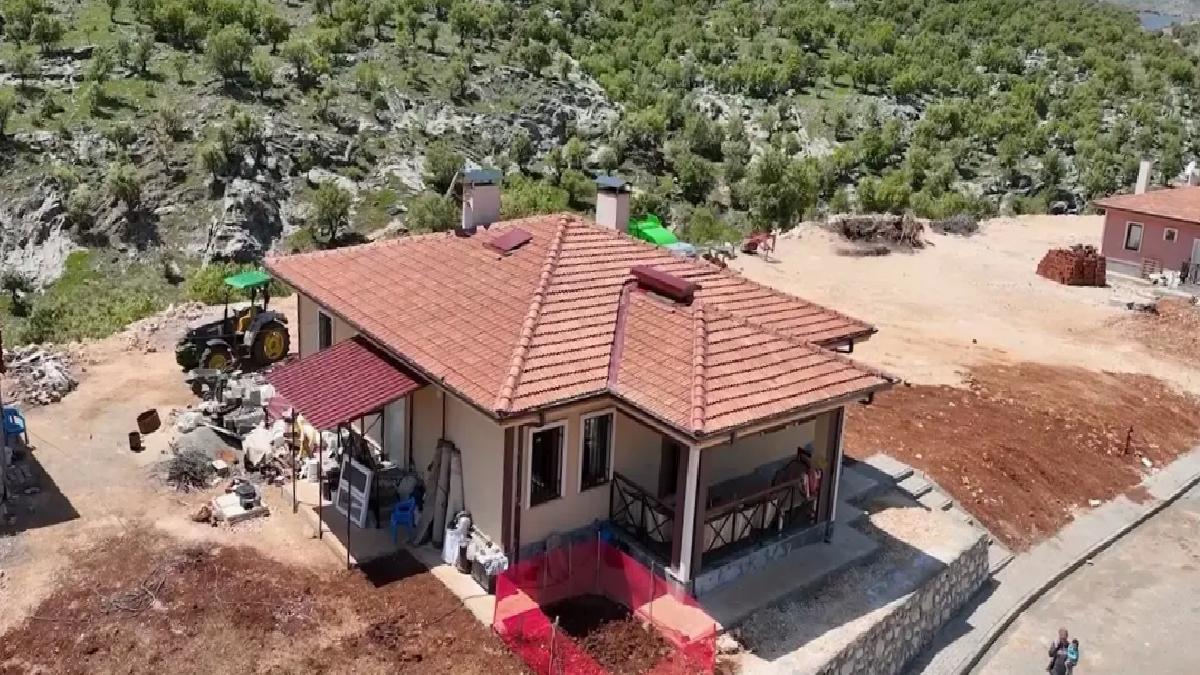 Zey Köyü Yeniden İnşa Edildi